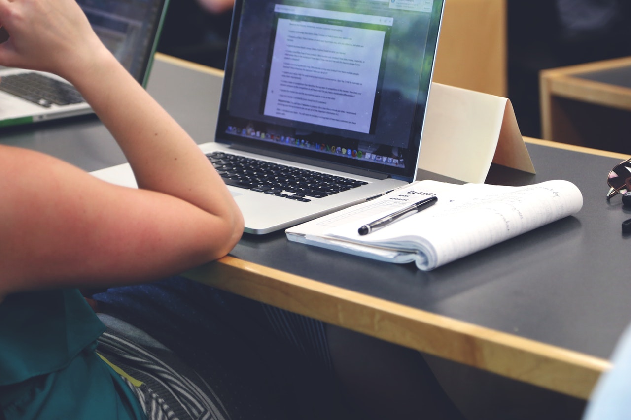 Étudier grâce au CPAS : une réalité pour beaucoup d’étudiants
