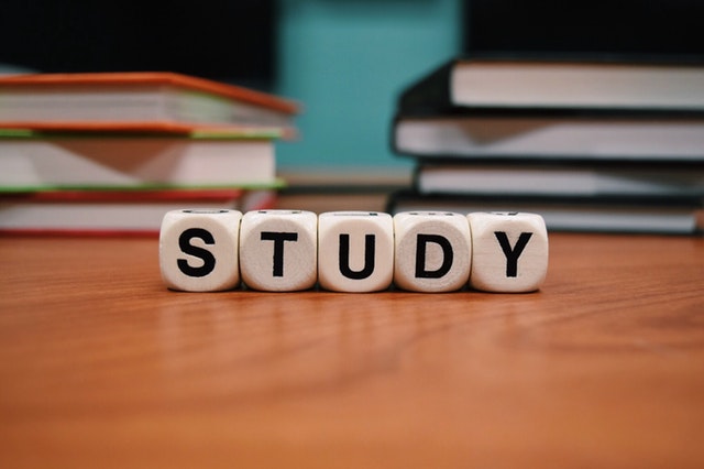 Passera, passera pas ? Infor Jeunes répond aux questions des étudiants au sujet des examens