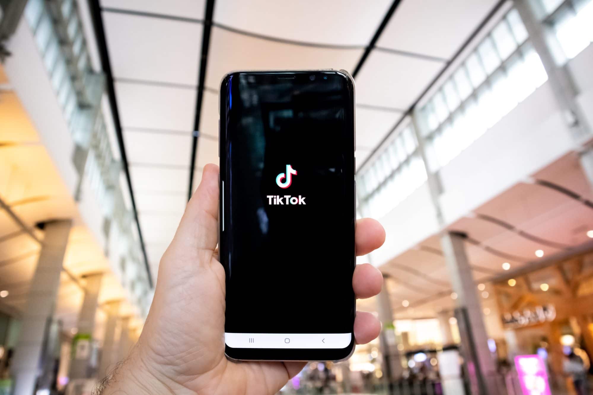 Tik Tok : une appli à utiliser avec prudence